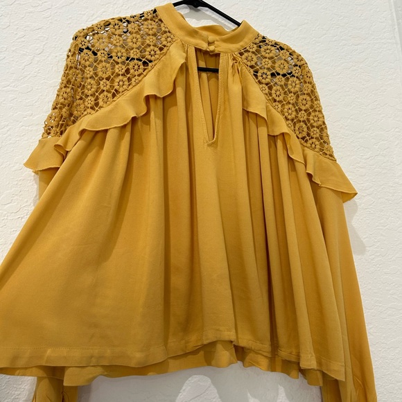 🔥PRICE⬇️ FREE PEOPLE • Yellow/Gold • Women’s Long Sleeve Blouse • size M • - Picture 5 of 5